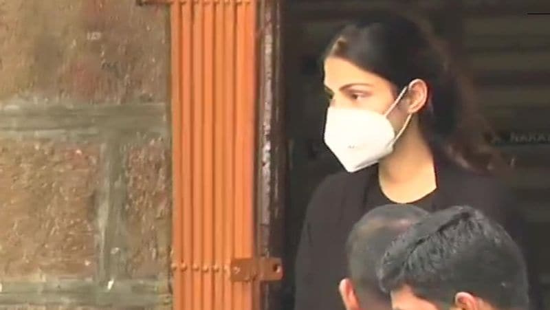 Rhea Chakraborty to be taken to byculla jail here is the prison details BRd