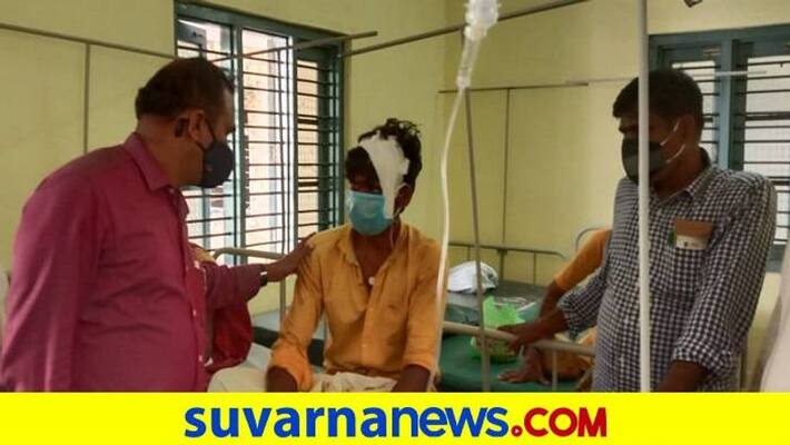 Seven people were injured for Chariot collapsed in Ballari District Seven people were injured for Chariot collapsed in Ballari District