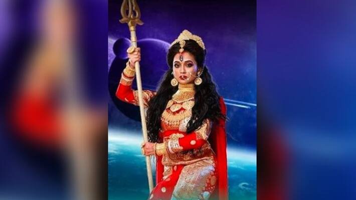 Mimi Chakraborty's look as Durga stuns everyone ADB Mimi Chakraborty's look as Durga stuns everyone ADB