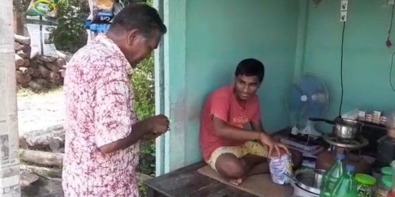 West Bengal: Engineering student opens tea shop after failing to get a job for two years-dbr