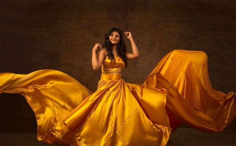 Child actress gabriella charlton Latest Stylish photo shoot