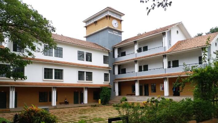 kozhikode medial college campus high school gets best pta award kozhikode medial college campus high school gets best pta award