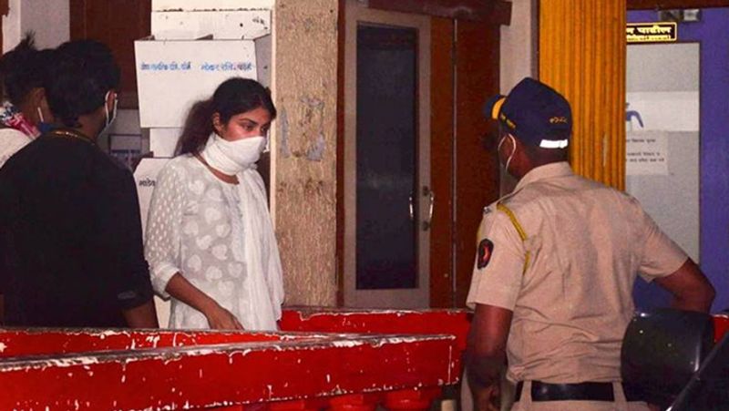 today Rhea Chakraborty will be Byculla jail bail plea order tomorrow BJC