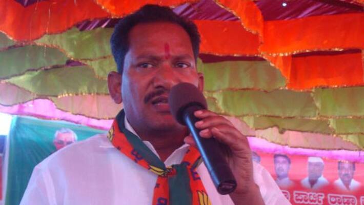 Madiga leaders demands For minister prabhu chavan Expulsion From cabinet snr Madiga leaders demands For minister prabhu chavan Expulsion From cabinet snr