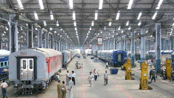 30 Railway employees tested corona positive at rail nilayam in secunderabad 30 Railway employees tested corona positive at rail nilayam in secunderabad