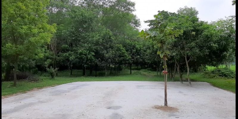 Hindu bramin donates land for muslims cemetry in Burdwan BTG