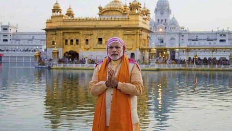 विदेशी सिख भाई अब कर सकेंगे सेवा
केंद्रीय गृह मंत्री ने अमित शाह ने ट्वीट कर कहा कि मोदी सरकार का यह फैसला हमारी विदेशी सिख बहनों और भाइयों की सेवा की उत्कृष्ट भावना को प्रदर्शित करेगा। ताकि वह गोल्डन टेंपल के श्रद्धालुओं को मुफ्त भोजन और अन्य सुविधाएं मुहैया करा सके। यह निर्णय 5 सालों के लिए मान्य होगा।
