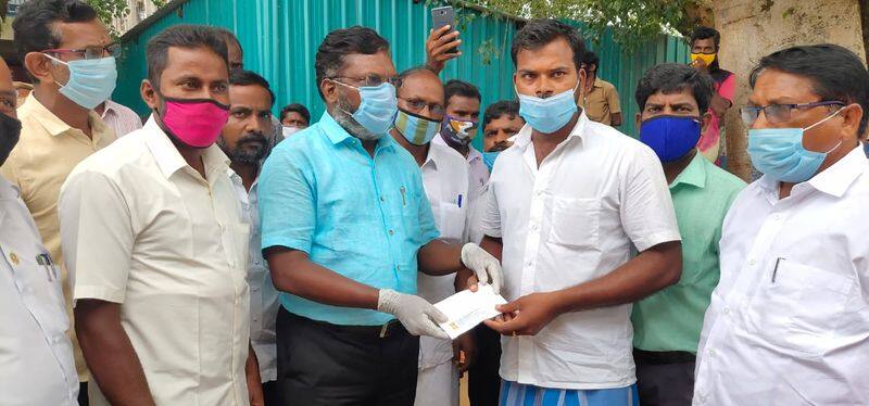 Get rid of the illusion of wanting to be a doctor first.  Thirumavalavan who saw Vignesh's body and cried .