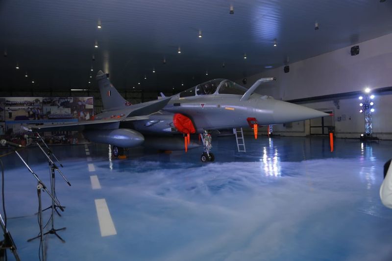 Rattled by Indian Rafale Now Pakistan plans to buy J-10 from China BSS