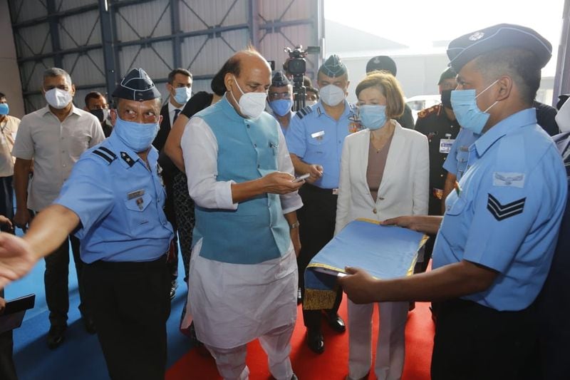 Rattled by Indian Rafale Now Pakistan plans to buy J-10 from China BSS