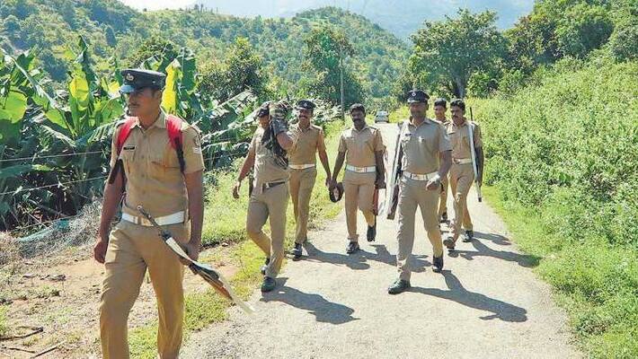 12 injured in IED blast by maoists in Chhattisgarh lns 12 injured in IED blast by maoists in Chhattisgarh lns