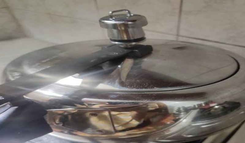 how to turn simple khichdi to tasty gujarati khichdi