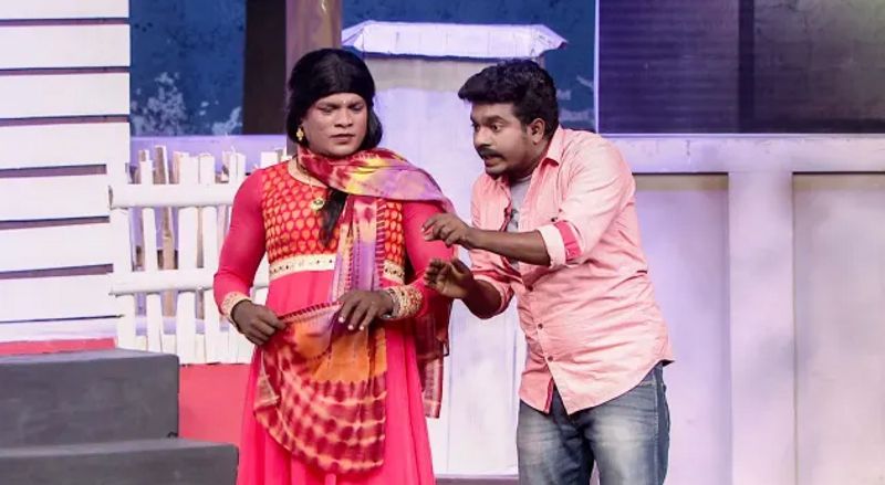 இவர பார்த்தால் மட்டும் போதும் சிரிப்பு தானா வரும்...