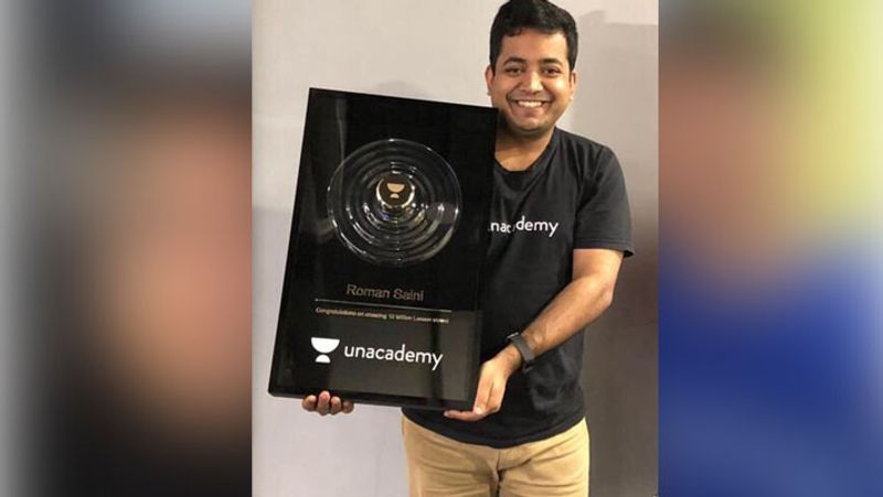 बता दें कि फेसबुक, साफ्ट बैंक और जनरल एटलांटा जैसी कंपनियों ने अनएकेडमी में इन्वेस्ट किया है। फोर्ब्स इंडिया की 2018 की अंडर 30 की लिस्ट में गौरव मुंजाल और रोमन सैनी को जगह मिली थी।