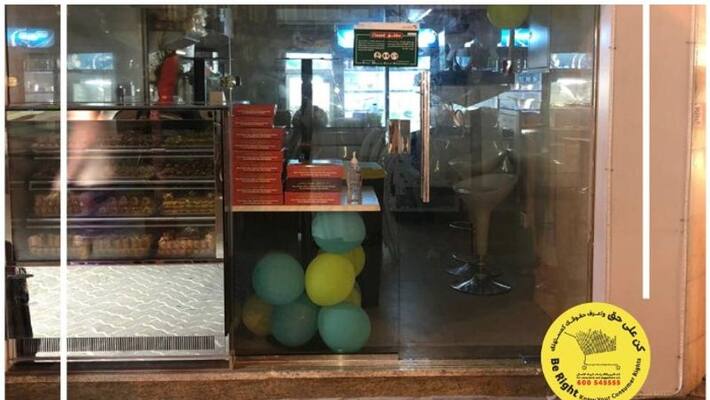 Dubai shuts down crowded restaurant for not complying with covid precautions Dubai shuts down crowded restaurant for not complying with covid precautions
