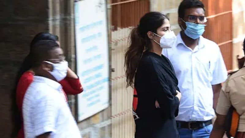 Sushants death case Rhea Chakraborty allegedly she was tortured in byculla jail BRd