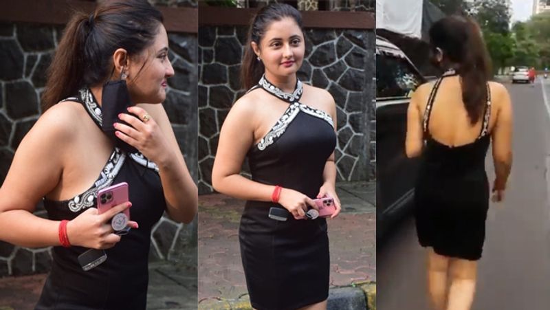 रश्मि देसाई ने इस मौके पर ब्लैक कलर की बैकलेस शॉर्ट ड्रेस पहन रखी थी। उन्होंने न्यूड मेकअप कर रखा था। कैमरामैन को पोज देते समय उन्होंने चेहरे से मास्क भी हटा दिया था। कई लोगों को उनकी ये बोल्ड ड्रेस पसंद नहीं आई। एक ने कहा ये खुद कैमरामैन को बुलकार अपना वीडियो बनवा रही है। एक ने लिखा- लगता है ये अपना बॉडी फिटनेस ट्रीटमेंट करवा रही है। एक अन्य ने लिखा- इसने जरूर कमेंट्स डालने के लिए पे किया है।
