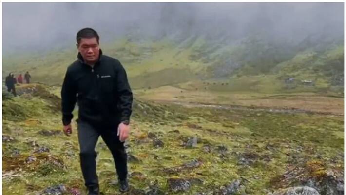 arunachal pradesh chief minister pema khandu trek to meet villagers arunachal pradesh chief minister pema khandu trek to meet villagers