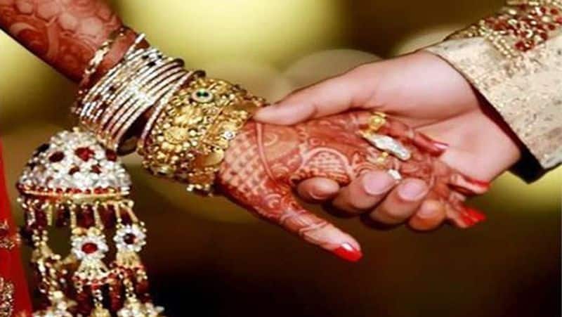Those who cheat on young women by hiding their marriage should be given severe punishment: High Court