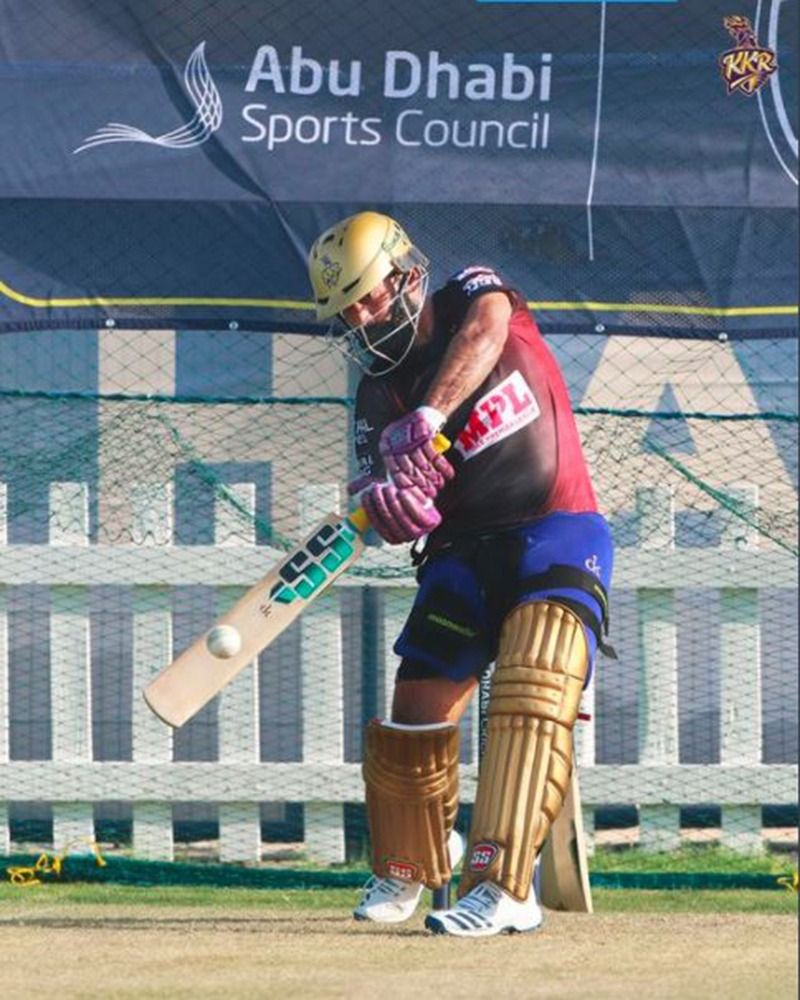 Lets know the weight of bats of IPL 2020's star cricketers spb