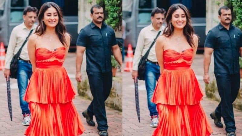करीना की यह ड्रेस न्यूयॉर्क के ब्रैंड AMUR की थी, जो सस्टेनेबल फैशन क्लोद्स के लिए जाना जाता है। इस ग्लैमरस लुक के लिए बेबो ने रेड बस्टियर और उसके साथ हाई वेस्ट स्कर्ट पहनी थी। दोनों ही सिमिलर कलर ऐंड डिजाइन के थे। वर्टिकल प्लीट्स के साथ बस्टियर को स्वीटहार्ट नेकलाइन दी गई थी। वहीं इसे ऑफ शोल्डर रखा गया था।