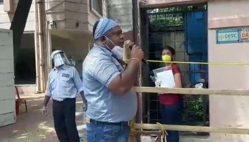 NEET candidates starting to enter the school in Kolkata RTB