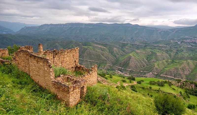 गामसुतल को Machu Picchu of Dagestan के नाम से भी जाना जाता है।
