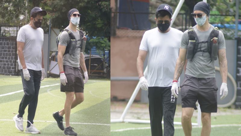 अनिल कपूर (anil kapoor) ग्राउंड पर वर्कआउट करते दिखे। 