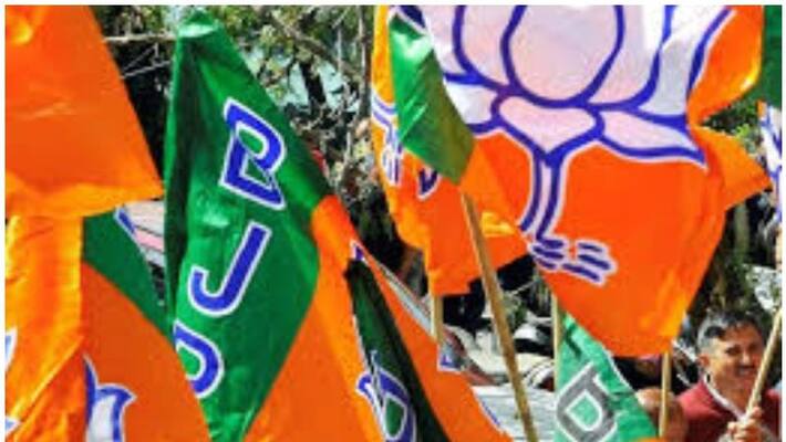 thiruvananthapuram cpm congress workers joined bjp thiruvananthapuram cpm congress workers joined bjp