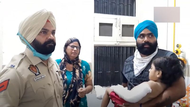 मां और नये पिता की लड़ाई में यह मासूम बेवजह पिस गया। फिलहाल मौसी उसकी देखभाल कर रही हैं।