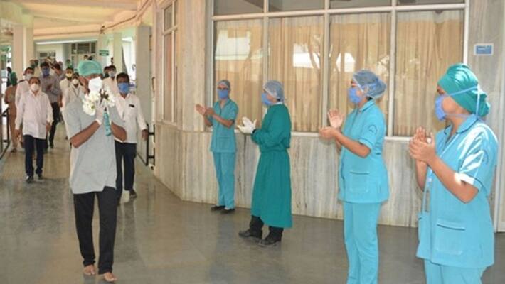 Coronavirus India overtakes Brazil to record highest COVID-19 recoveries in world: Johns Hopkins data-dnm Coronavirus India overtakes Brazil to record highest COVID-19 recoveries in world: Johns Hopkins data-dnm