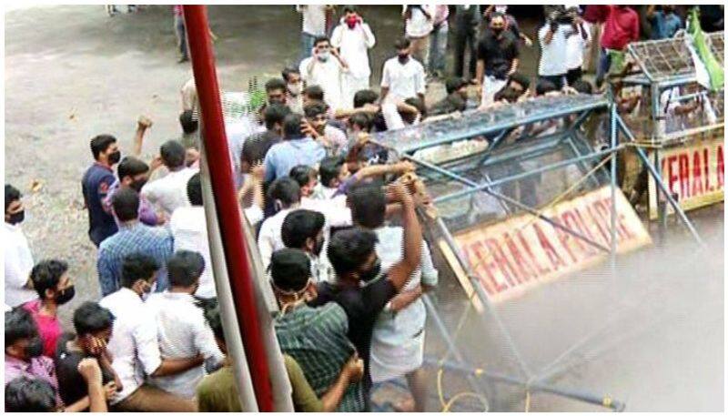 protest against minister k t jaleel  in kerala