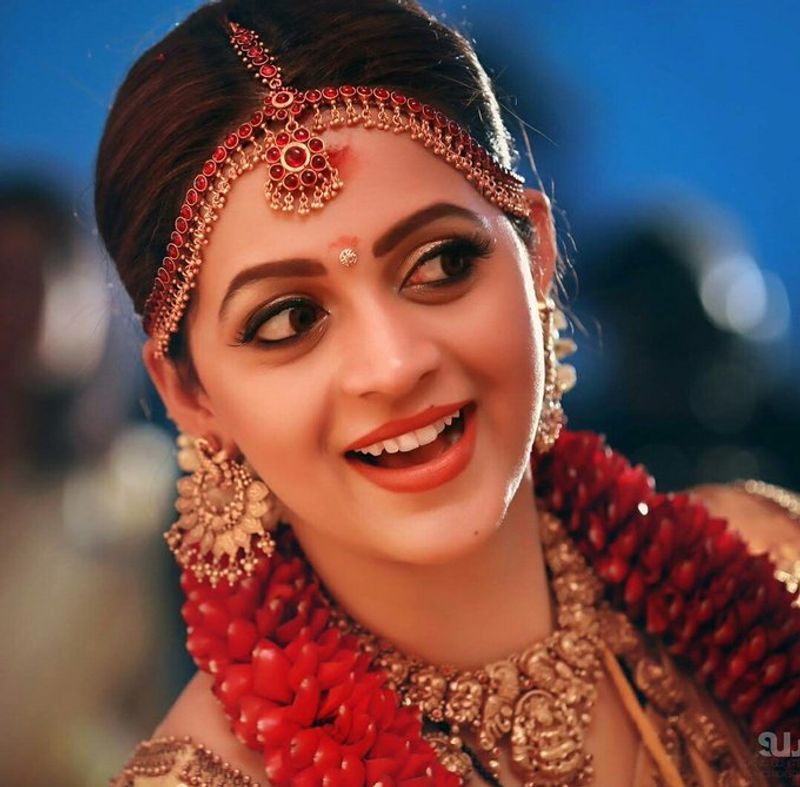 actress bhavana marriage photo