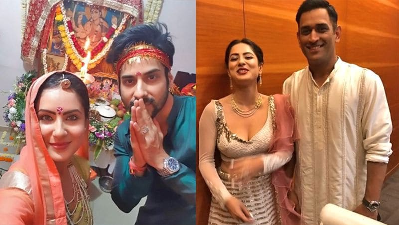 पॉपुलर शो 'देवों के देव...महादेव' में पार्वती का किरदार निभाकर फेमस हुई एक्ट्रेस पूजा बनर्जी ने 2008 में टीवी शो 'कहानी हमारे महाभारत की' से करियर शुरू किया था। हालांकि उन्हें पहचान इसी साल शुरू हुए एक और सीरियल 'तुझ संग प्रीत लगाई सजना' से मिली।