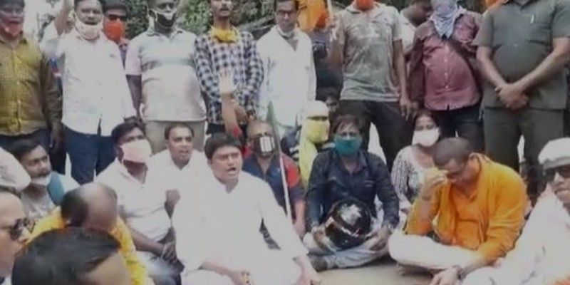 BJP leaders stage protest on the allegation of murdering partyman in Hooghly BTG