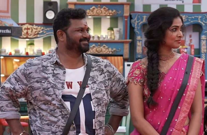 బయటికి వచ్చాక సూర్య కిరణ్ బిగ్ బాస్ హౌస్ అనుభవాలతో పాటు, ఎలిమినేషన్ వలన కలిగిన బాధ పంచుకున్నారు. సూర్య కిరణ్ బాలనటుడిగా రెండు నంది, మూడు జాతీయ అవార్డులు అందుకున్నారట. దర్శకుడిగా ఆయన చేసిన మూవీ సత్యం సూపర్ హిట్. 2003లో వచ్చిన ఆ చిత్రం సుమంత్ అందుకున్న మొదటి హిట్ మూవీ. 