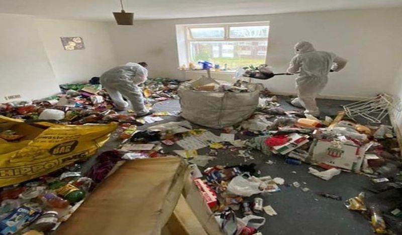 worlds worst tenants spreading pee in beer bottles inside dirtiest house before leaving kph