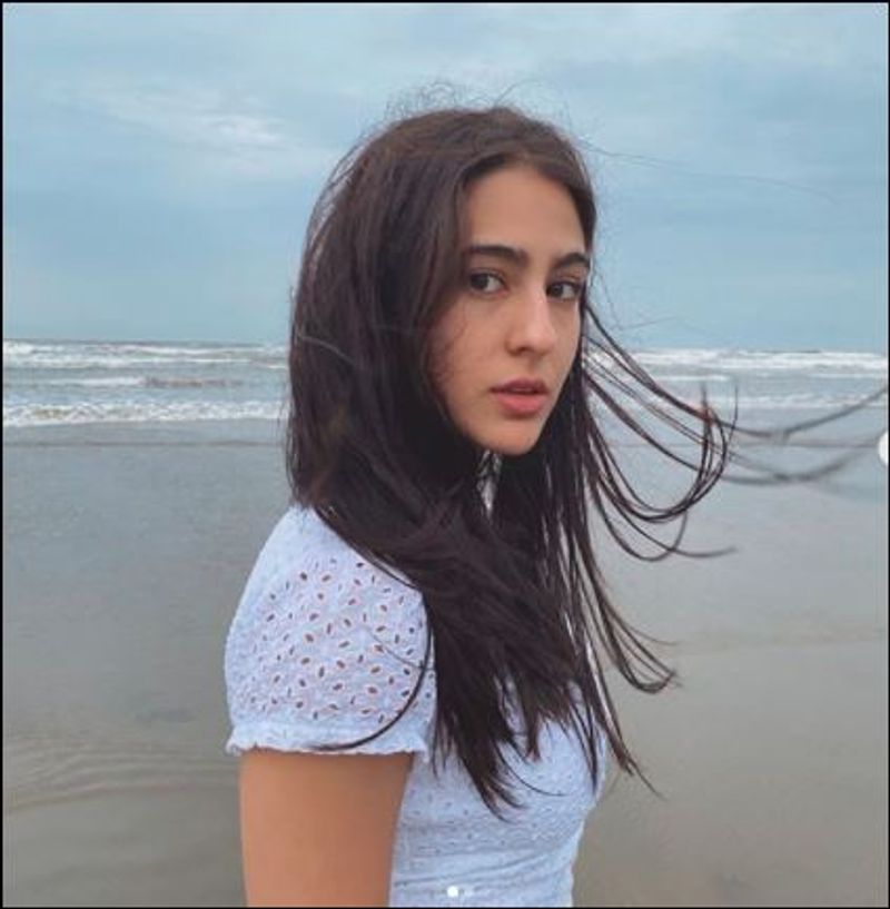 When Sara Ali Khan yelled at photographer for trying to capture from a wrong angle RCB