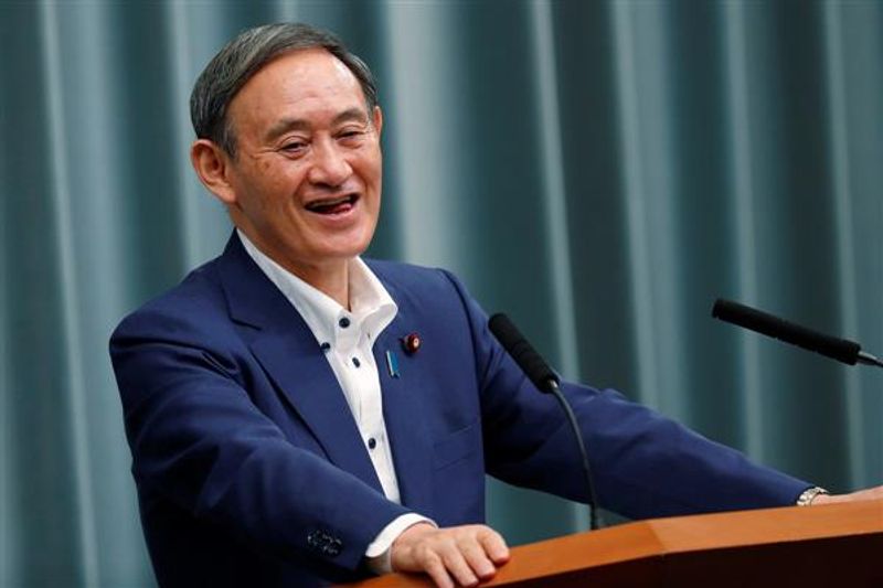 Yoshihide Suga elected as Japans new prime minister will succeed Shinzo Abe BSS