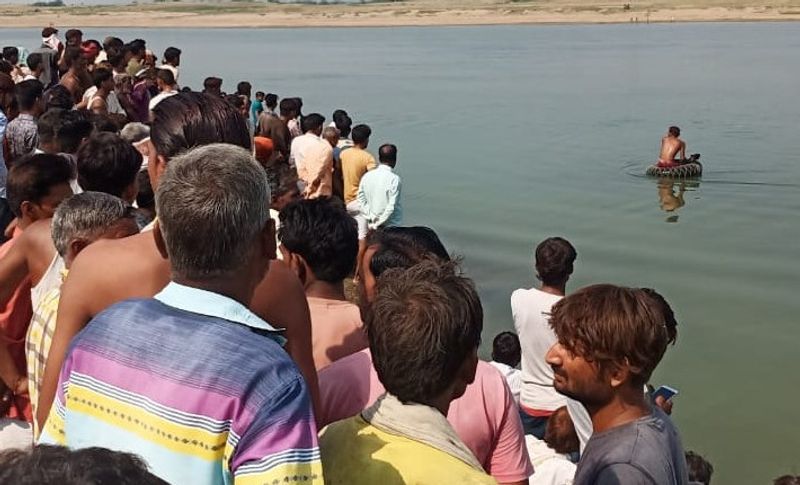 rajasthan news boat drowned in chambal river near kota many people were aboard kpr