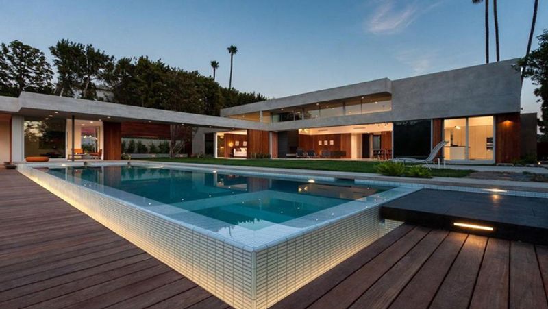 priyanka chopra husband nick jonas birthday have a look at luxurious home inside photos KPJ