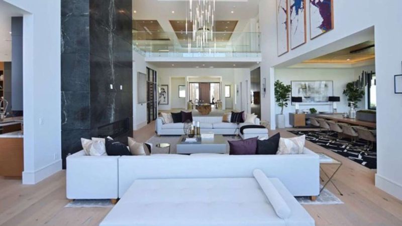 priyanka chopra husband nick jonas birthday have a look at luxurious home inside photos KPJ
