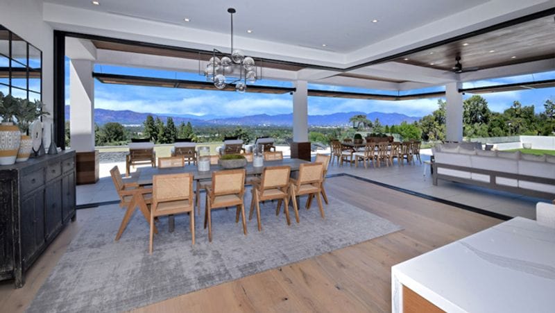 priyanka chopra husband nick jonas birthday have a look at luxurious home inside photos KPJ