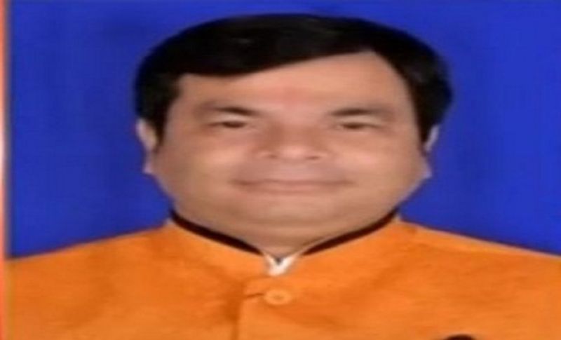 madhya pradesh Joint collector ramesh singh resigns after meeting kamal nath