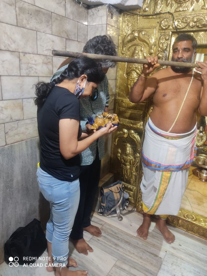 ಟಾಲಿವುಡ್ನ ಟಾಪ್ ನಿರ್ದೇಶಕ ಬಾಹುಬಲಿ ಖ್ಯಾತಿಯ ಎಸ್ಎಸ್ ರಾಜಮೌಳಿ ಹಿಮವದ್ ಗೋಪಾಲಸ್ವಾಮಿ ಬೆಟ್ಟಕ್ಕೆ ಭೇಟಿ ಕೊಟ್ಟಿದ್ದಾರೆ.