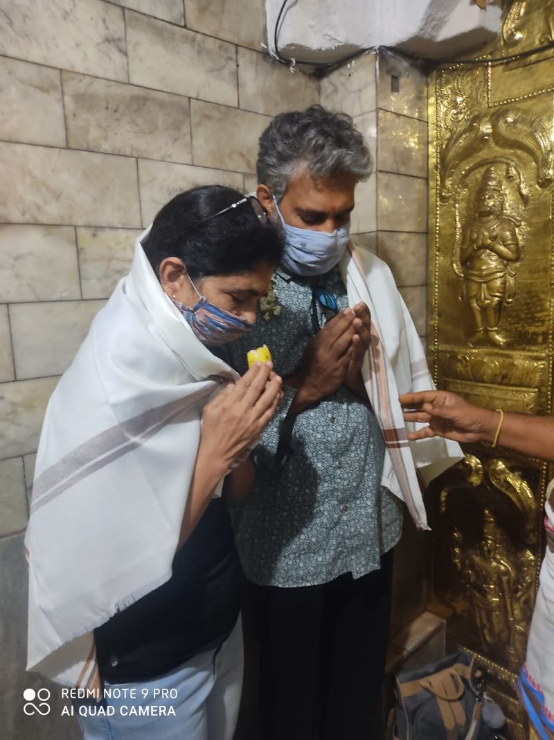 ಟಾಲಿವುಡ್ನ ಟಾಪ್ ನಿರ್ದೇಶಕ ಬಾಹುಬಲಿ ಖ್ಯಾತಿಯ ಎಸ್ಎಸ್ ರಾಜಮೌಳಿ ಹಿಮವದ್ ಗೋಪಾಲಸ್ವಾಮಿ ಬೆಟ್ಟಕ್ಕೆ ಭೇಟಿ ಕೊಟ್ಟಿದ್ದಾರೆ.