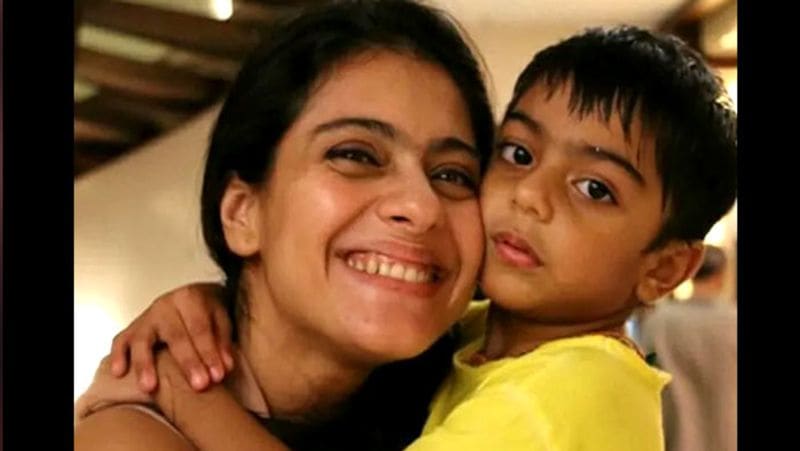 काजोल की अनुपस्थिति में अजय बेटे का पूरा ख्याल रख रहे हैं और अपनी फिल्मों पर कम ध्यान देकर युग को संभाल रहे हैं।