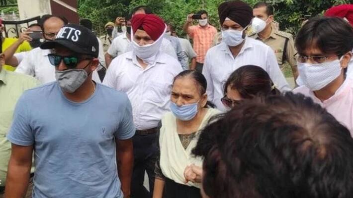 Cricketer Suresh Raina praises Punjab police for catching the accused of his family attack Cricketer Suresh Raina praises Punjab police for catching the accused of his family attack