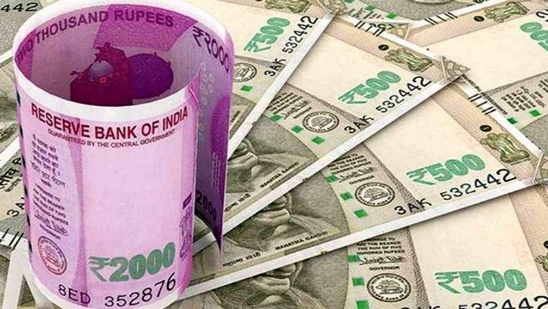 क्या है यह स्कीम
आईसीआईसीआई होम फाइनेंस (ICICI Home Finance) ने इस स्कीम की घोषणा बुधवार, 16 सितंबर को की है। इस स्कीम का नाम 'अपना घर ड्रीम्ज' (Apna Ghar Dreamz) है। यह योजना उन लोगों के लिए है, जो असंगठित क्षेत्र में काम कर रहे हैं और जिनकी आमदनी कम है।
(फाइल फोटो)
