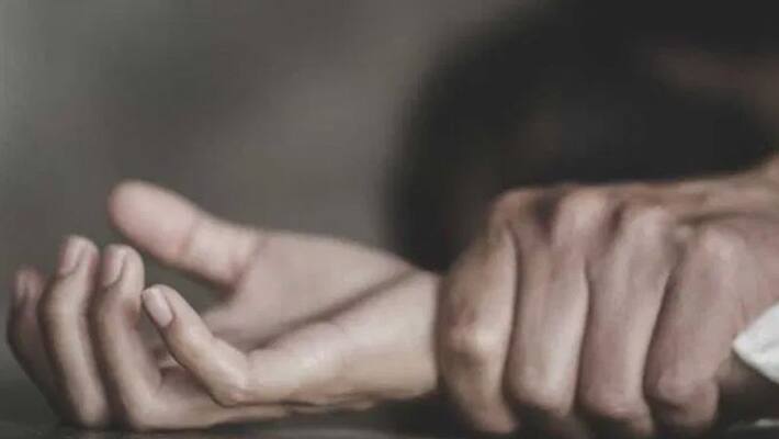School student commits suicide after allegedly being raped in Burdwan BTG School student commits suicide after allegedly being raped in Burdwan BTG